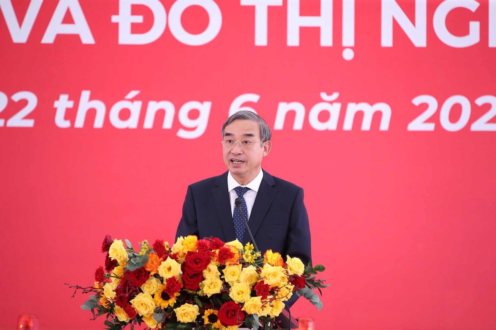 22-6-khoi-cong-210.jpg