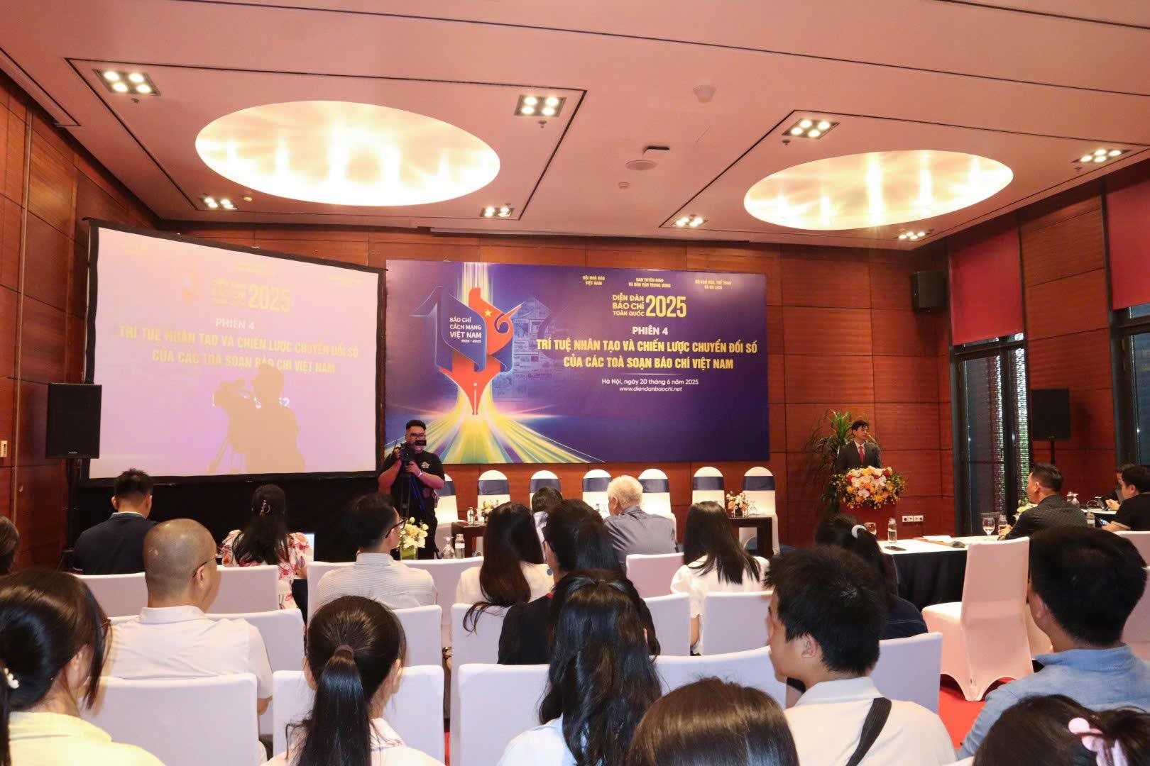 tri-tue-nhan-tao-trong-bao-chi.jpg