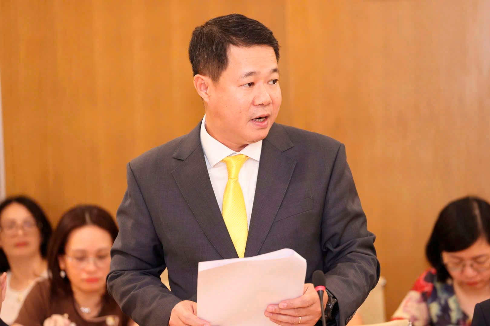 ong-nguyen-truong-giang-chu-tich-hdtv-tong-cong-ty-buu-dien-viet-nam-phat-bieu.jpg
