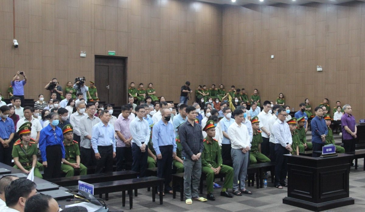 cac-bi-cao-tai-phien-toa.jpg