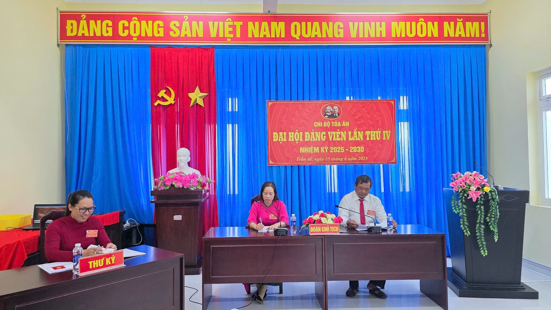 dai-hoi-ta-tran-de.jpg