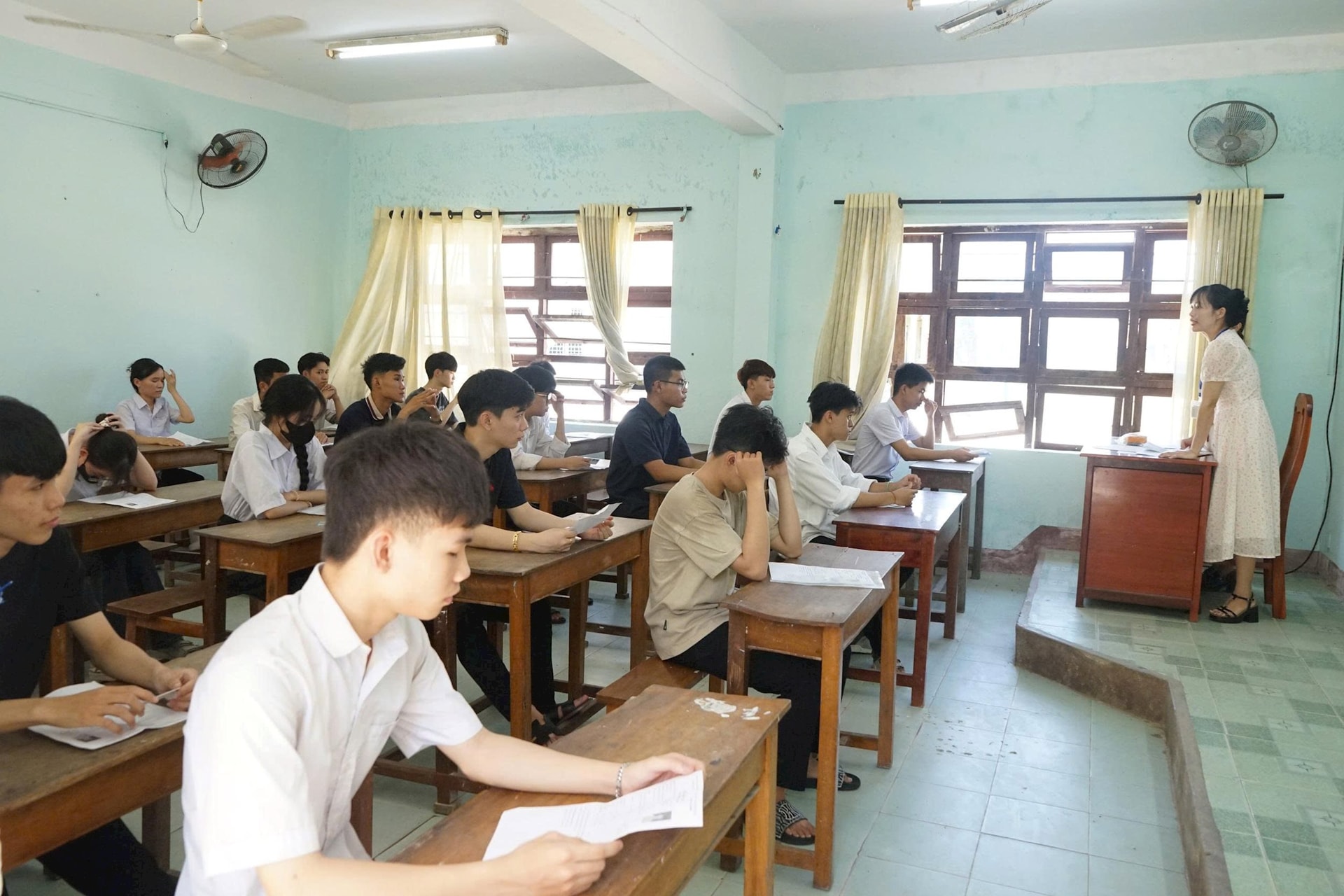 26-6-thi-thpt11.jpg