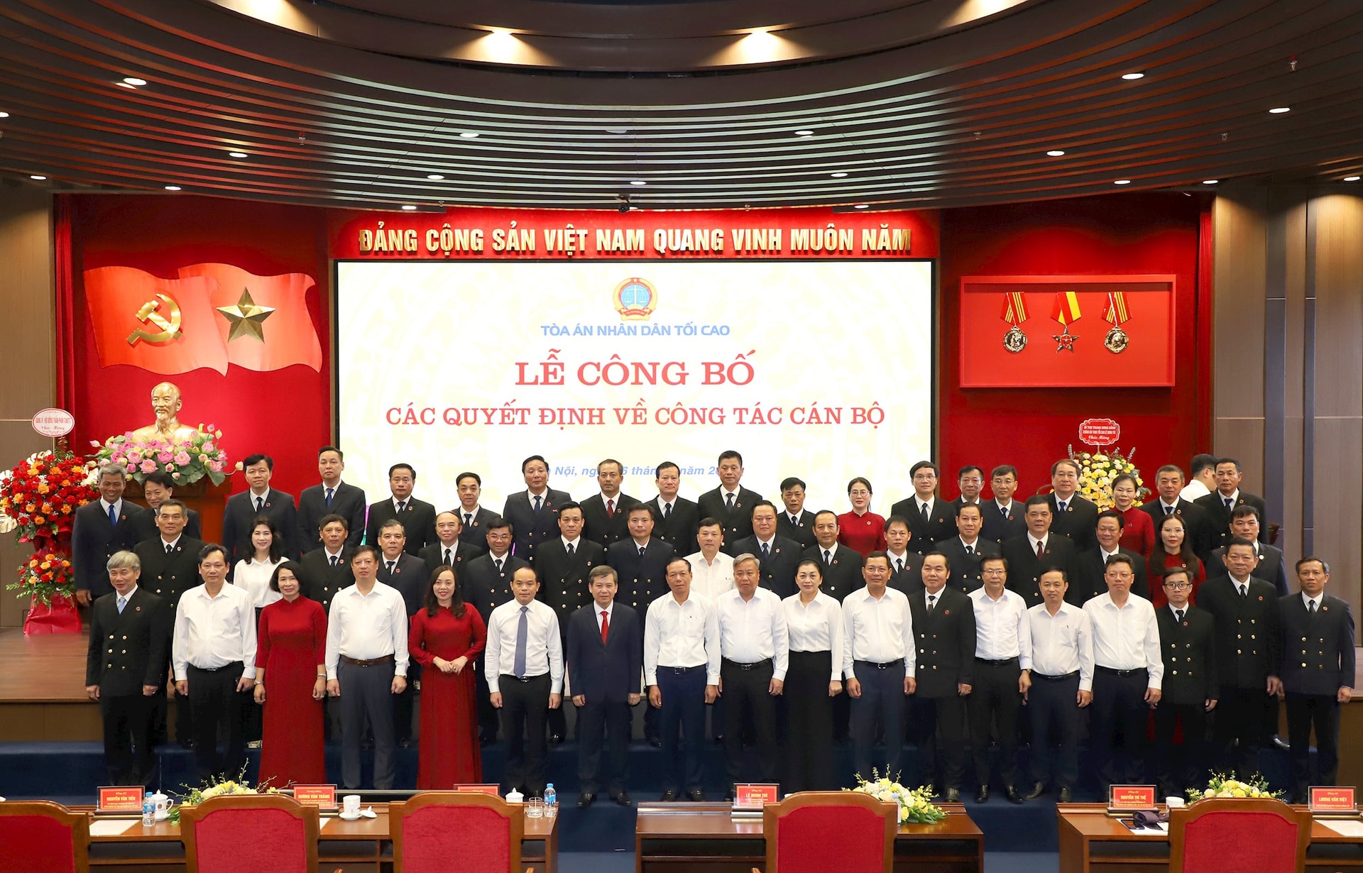 tandtc-cong-bo-cong-tac-can-bo-8-.jpg