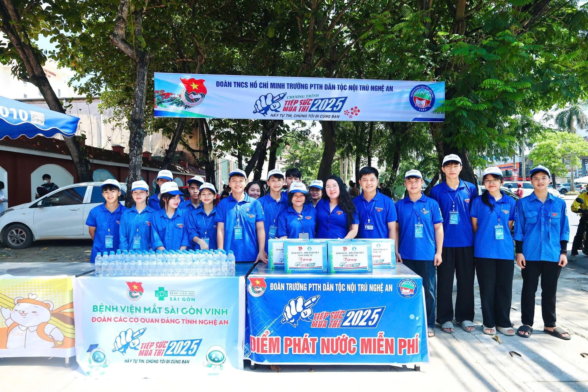 z6743259103795_cac01b00b386e6c55271b85119c4abf3.jpg