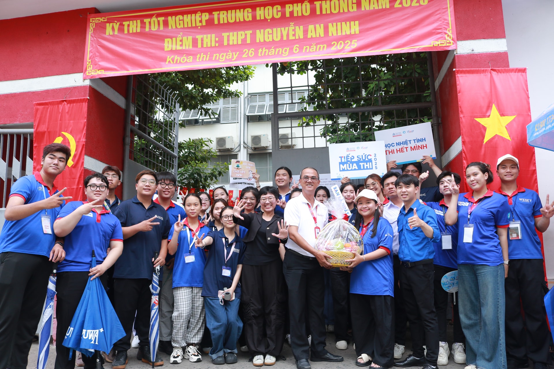 W_chieu-15g21-hien-linh-thpt-nguyen-an-ninh-1.jpg