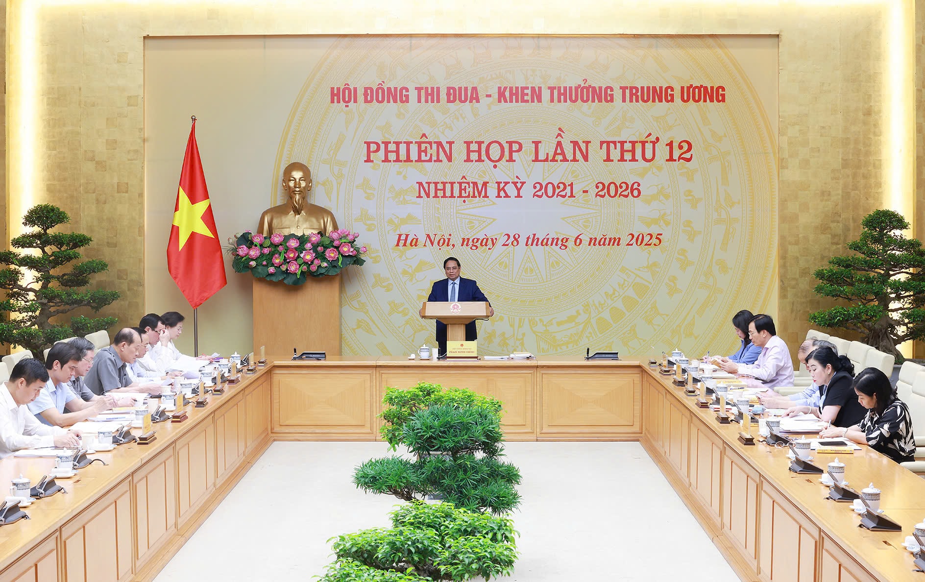 Thủ tướng: Phát động phong trào toàn dân thi đua làm giàu và đóng góp xây dựng đất nước- Ảnh 4.