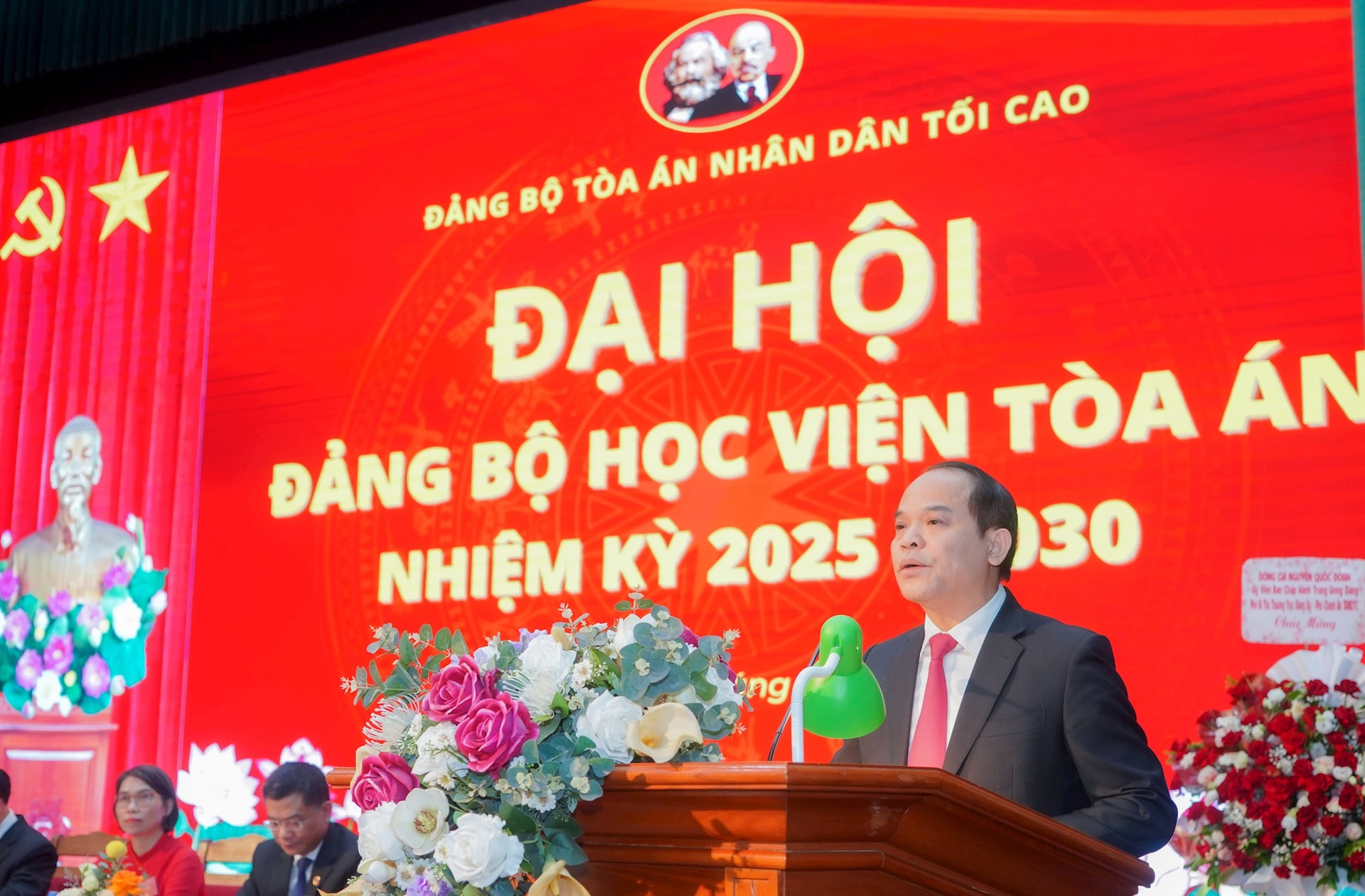 hvta-dai-hoi-dang-bo7.jpg
