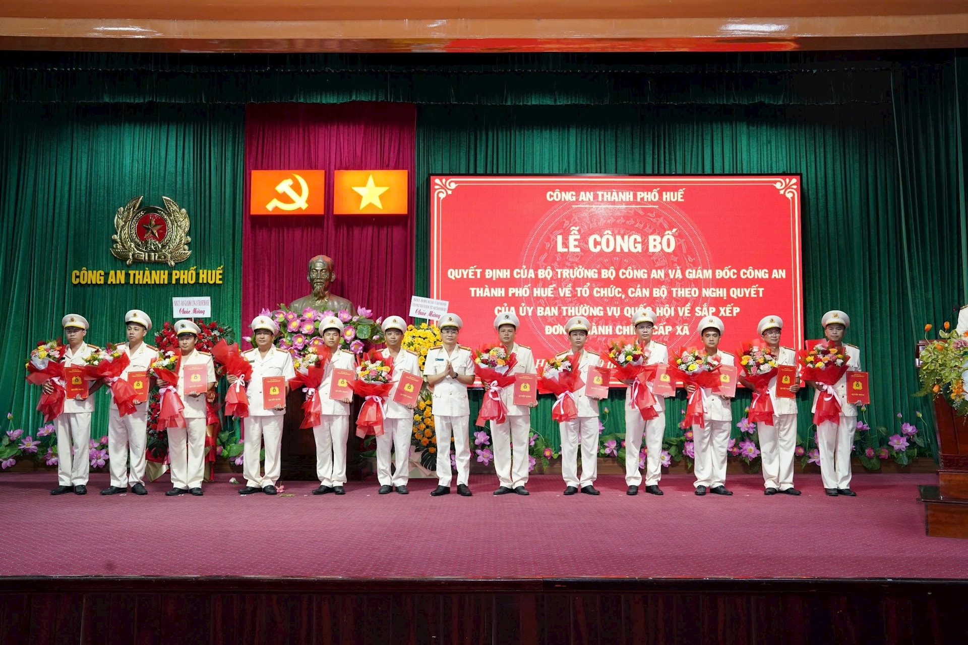 gen-h-anh-3-cong-an-xa.jpg