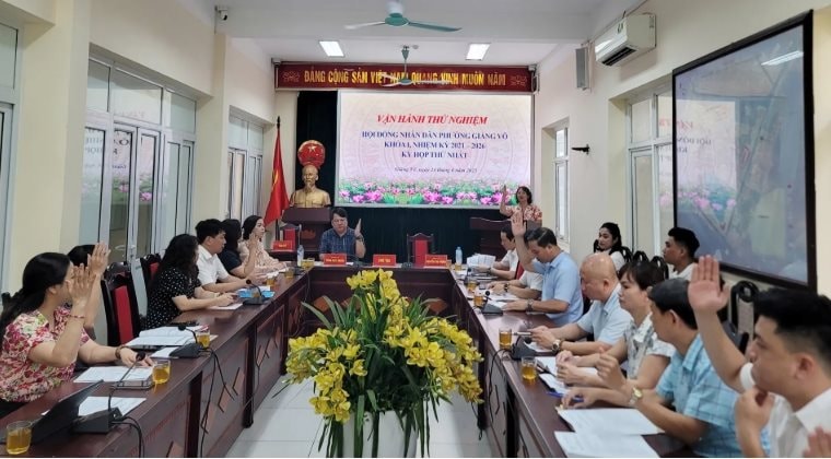 hoi-dong-nhan-dan-phuong-giang-vo.jpeg
