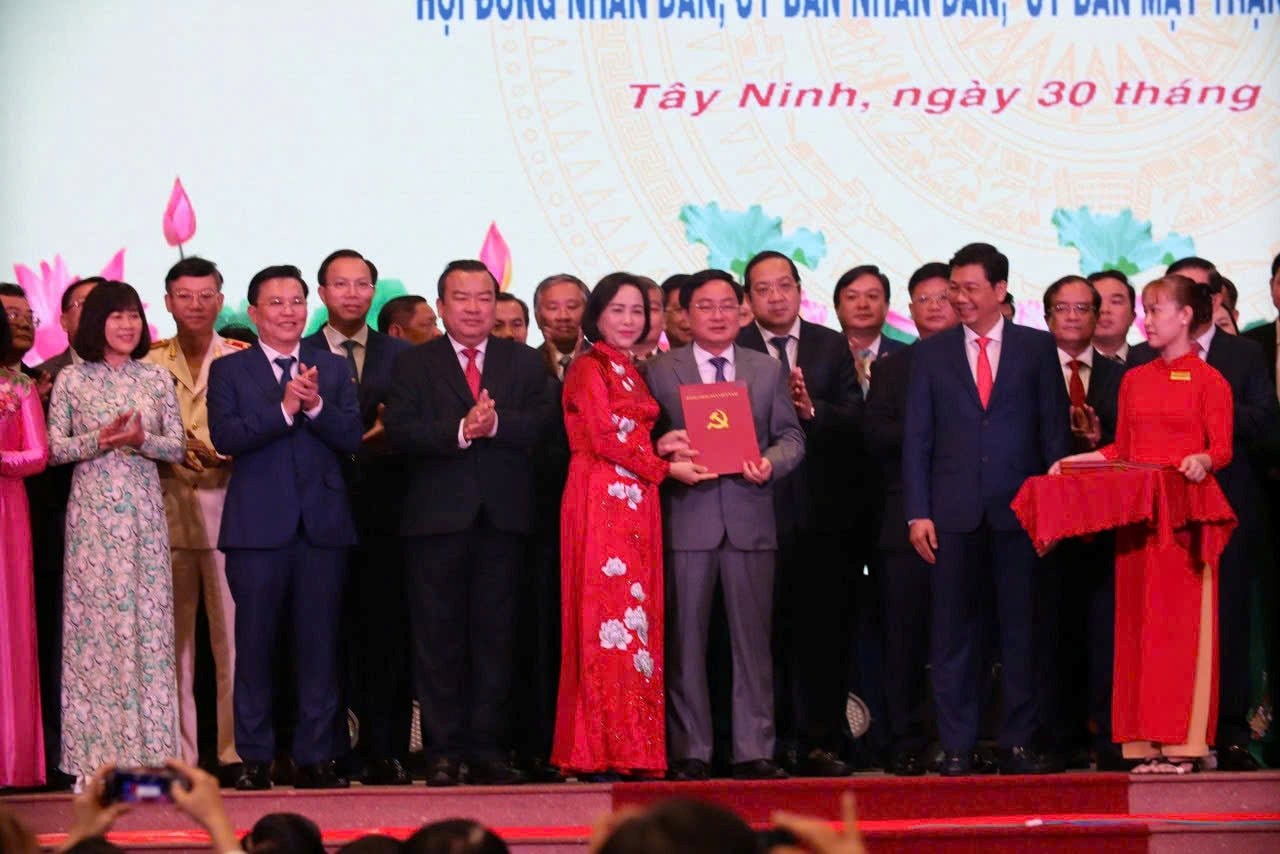 34206a35dda16aff33b0.jpg