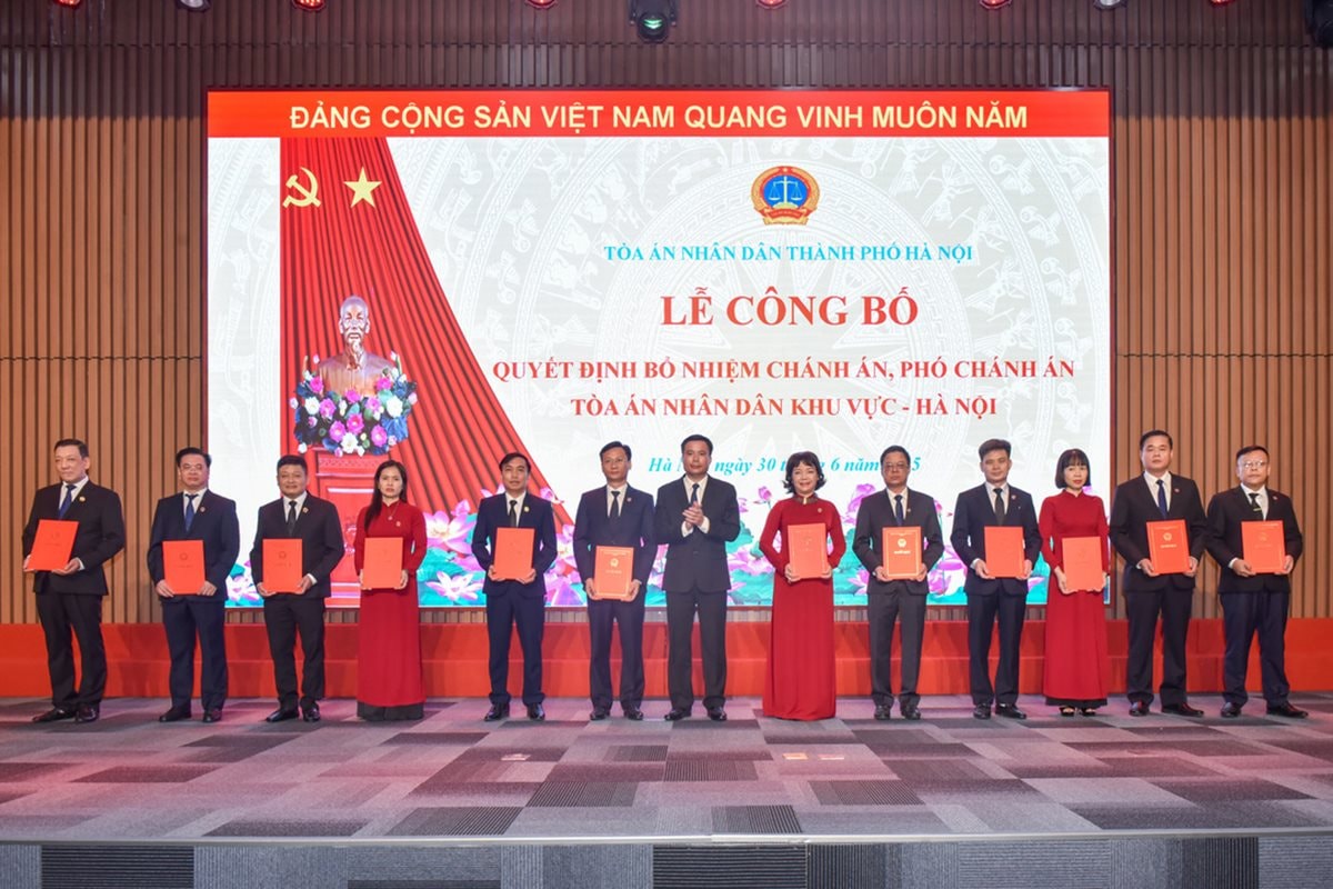 bo-nhiem-12-chanh-an-khu-vuc.jpg