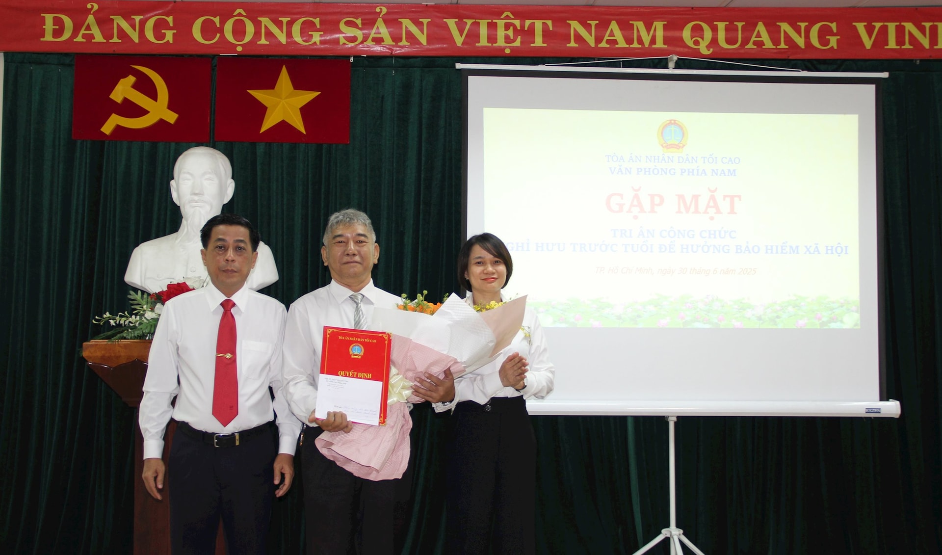 xuong.jpg
