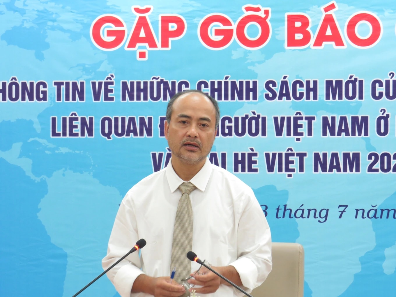 chu-nhiem-uy-ban-nha-nuoc-ve-nguoi-viet-nam-o-nuoc-ngoai-nguyen-trung-kien.jpg