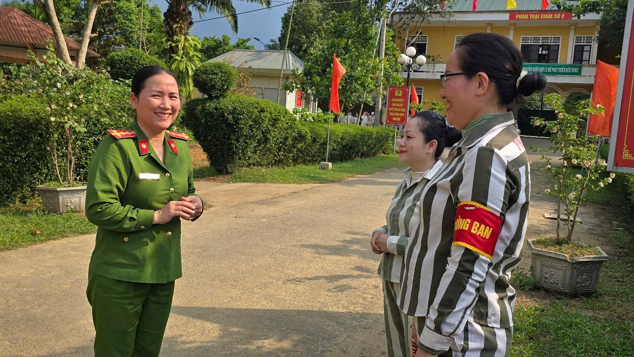 noi-nhung-cuoc-doi-lo-nhip-4-trai-binh-dien.jpg