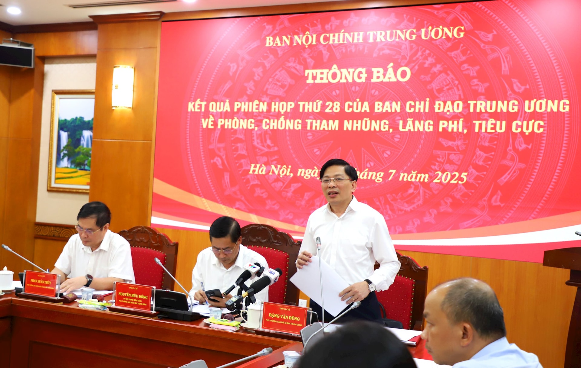 ban-noi-chinh-pctntc-3-.jpg