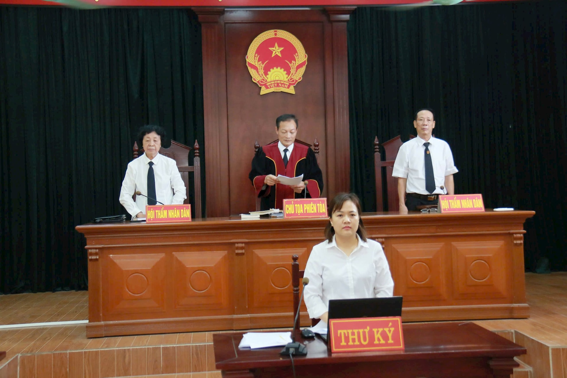 hdxx-10.7.jpg