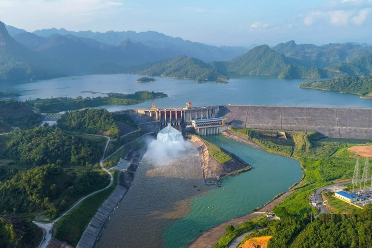 mo-1-cua-xa-day-ho-thuy-dien-tuyen-quang..png