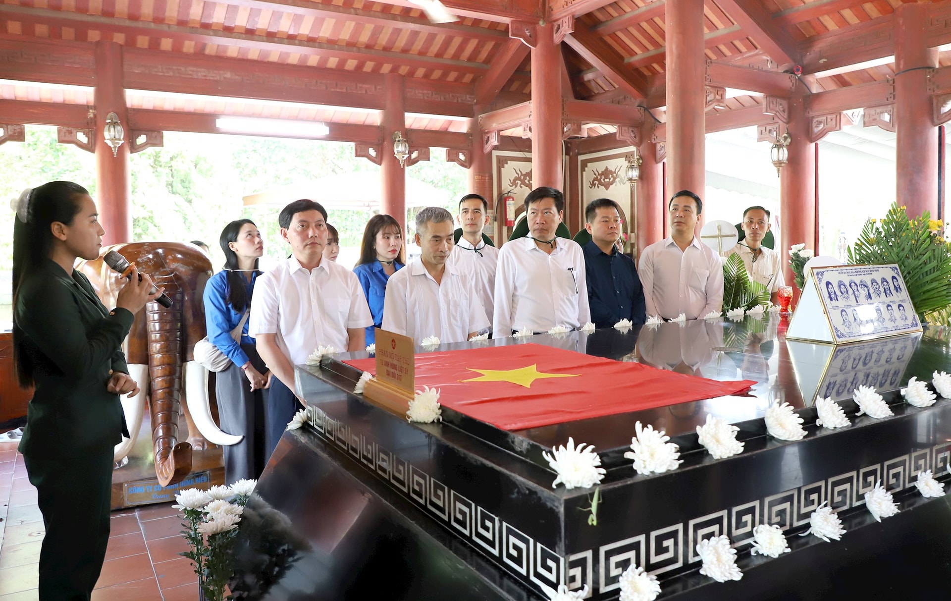 tri-an-hanh-trinh-congly-traitim-17-.jpg