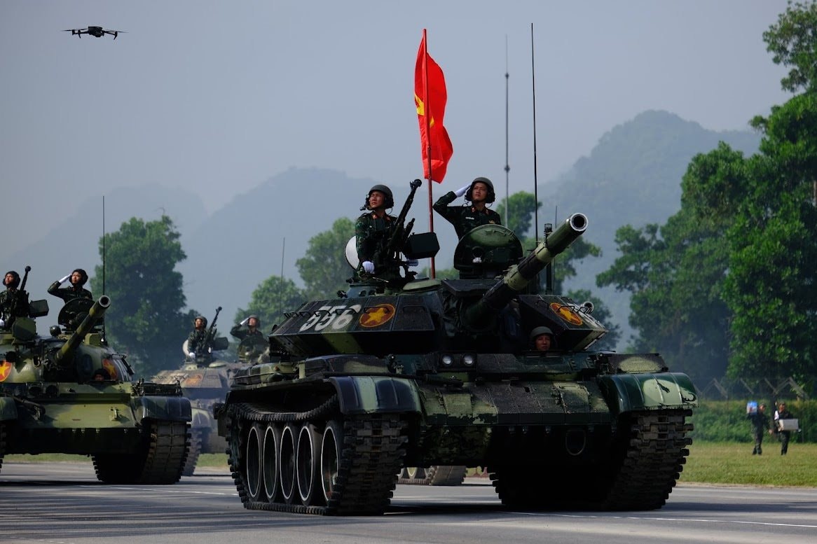 1nam2412.jpg