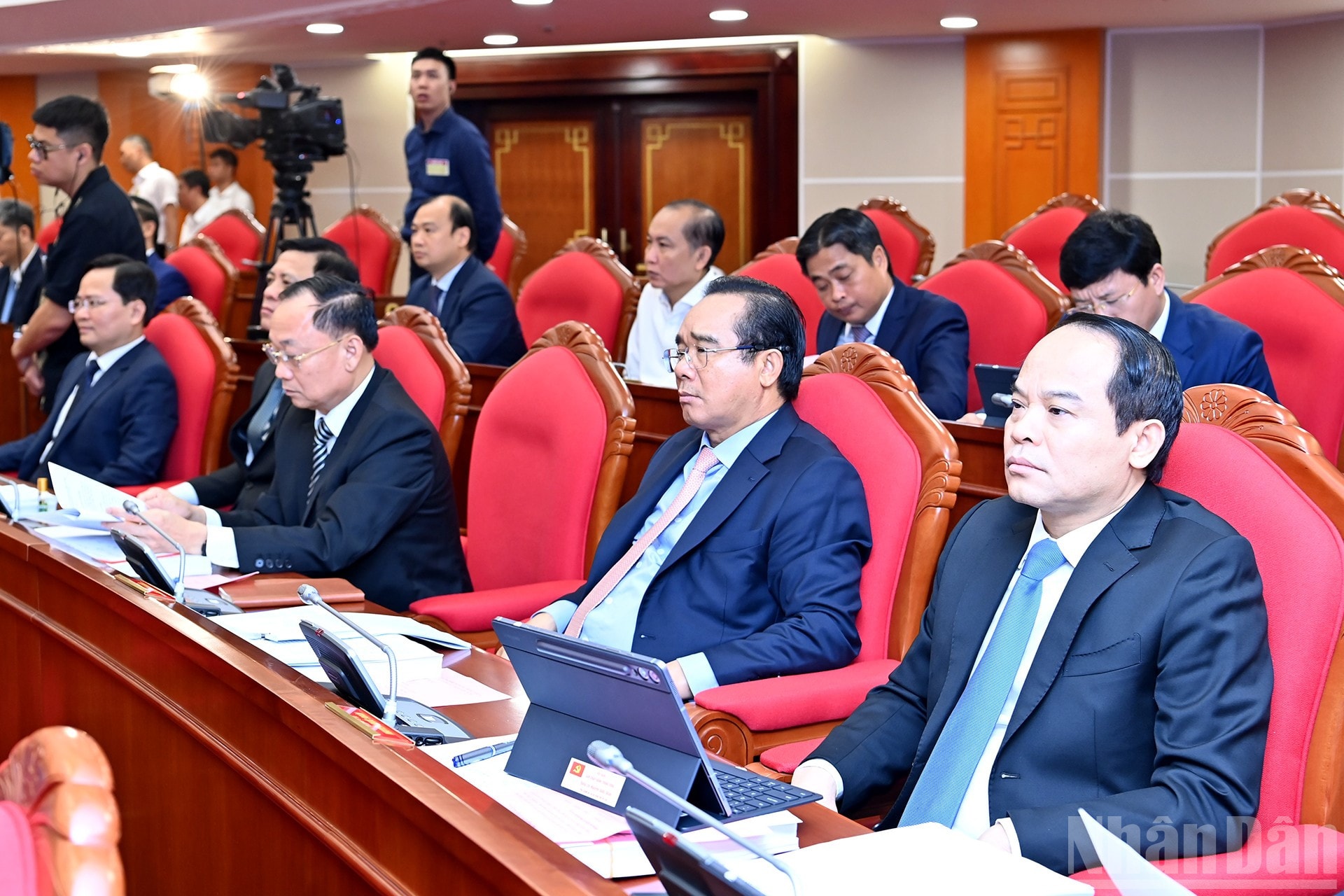 ndo_br_a10-bnd-4443.jpg