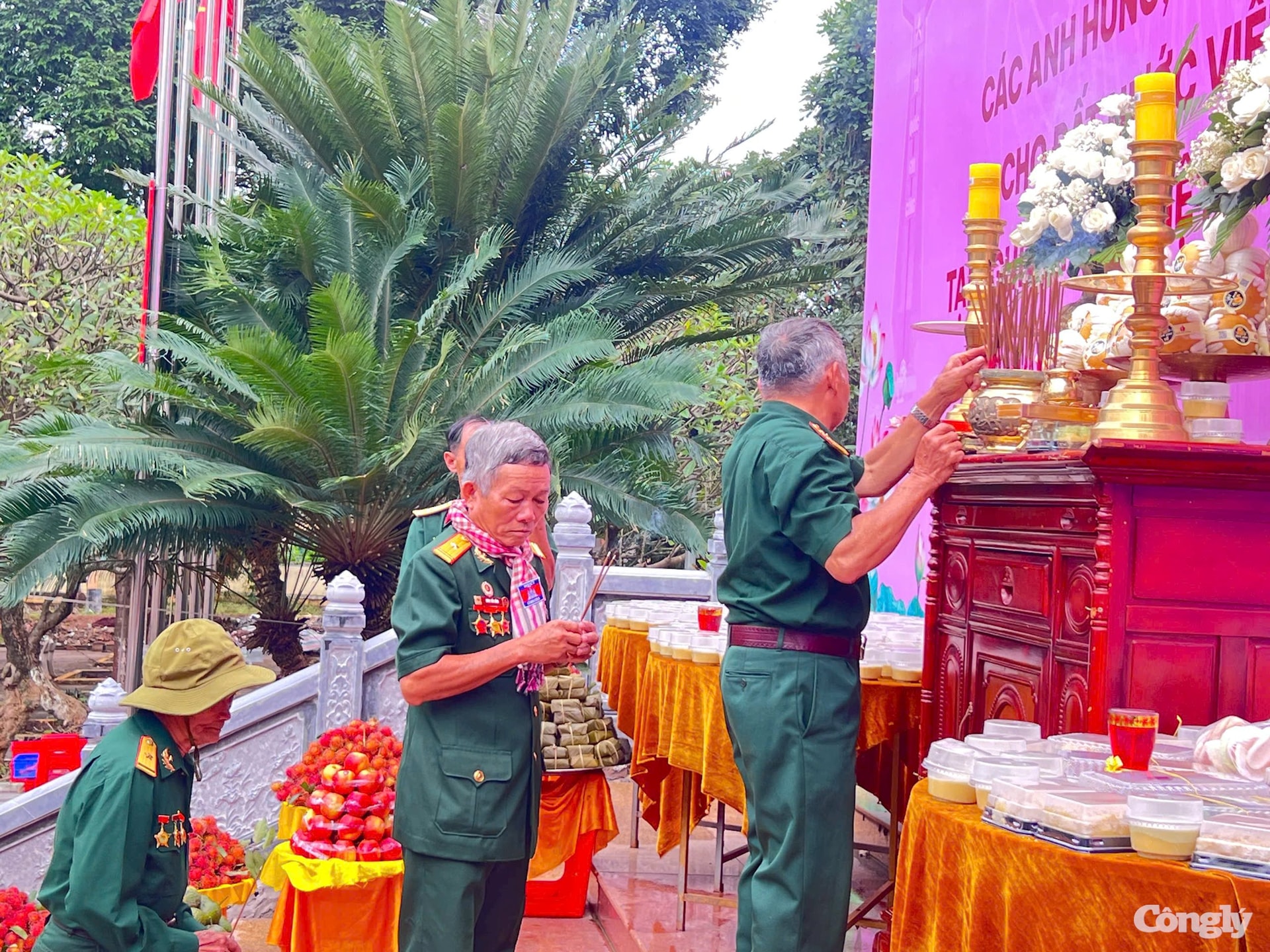 W_vieng.jpg