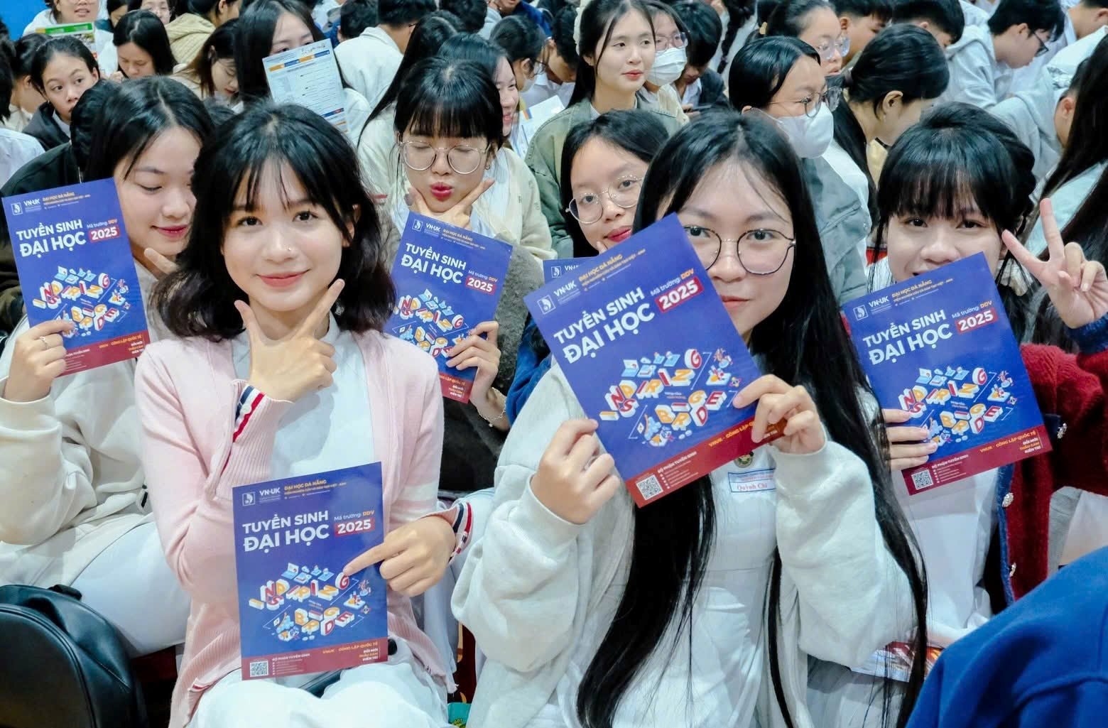 24-7-cong-bo-diem-dh11.jpg