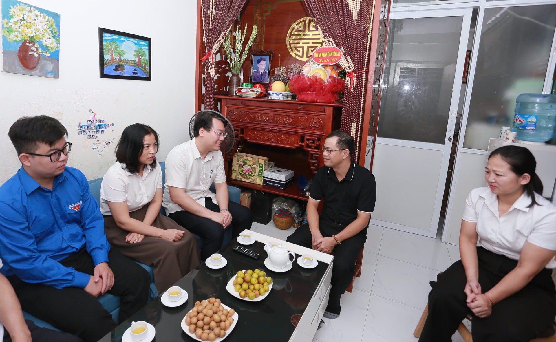 gia-dinh-nguyen-viet-hung.jpg