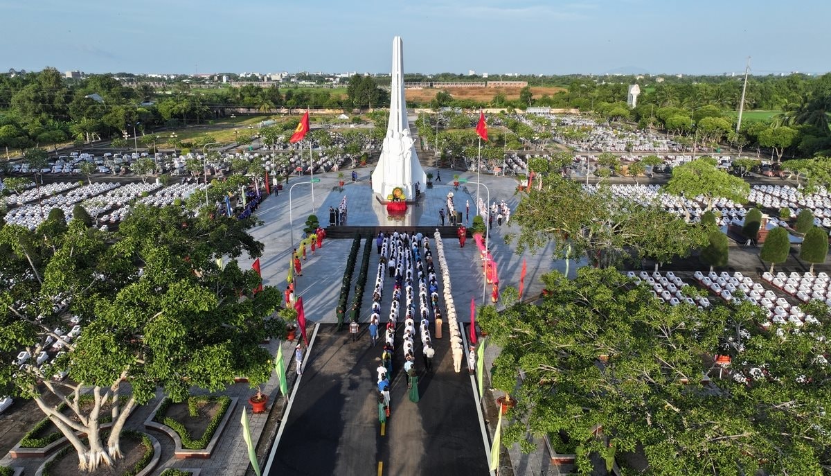 h-1.jpg