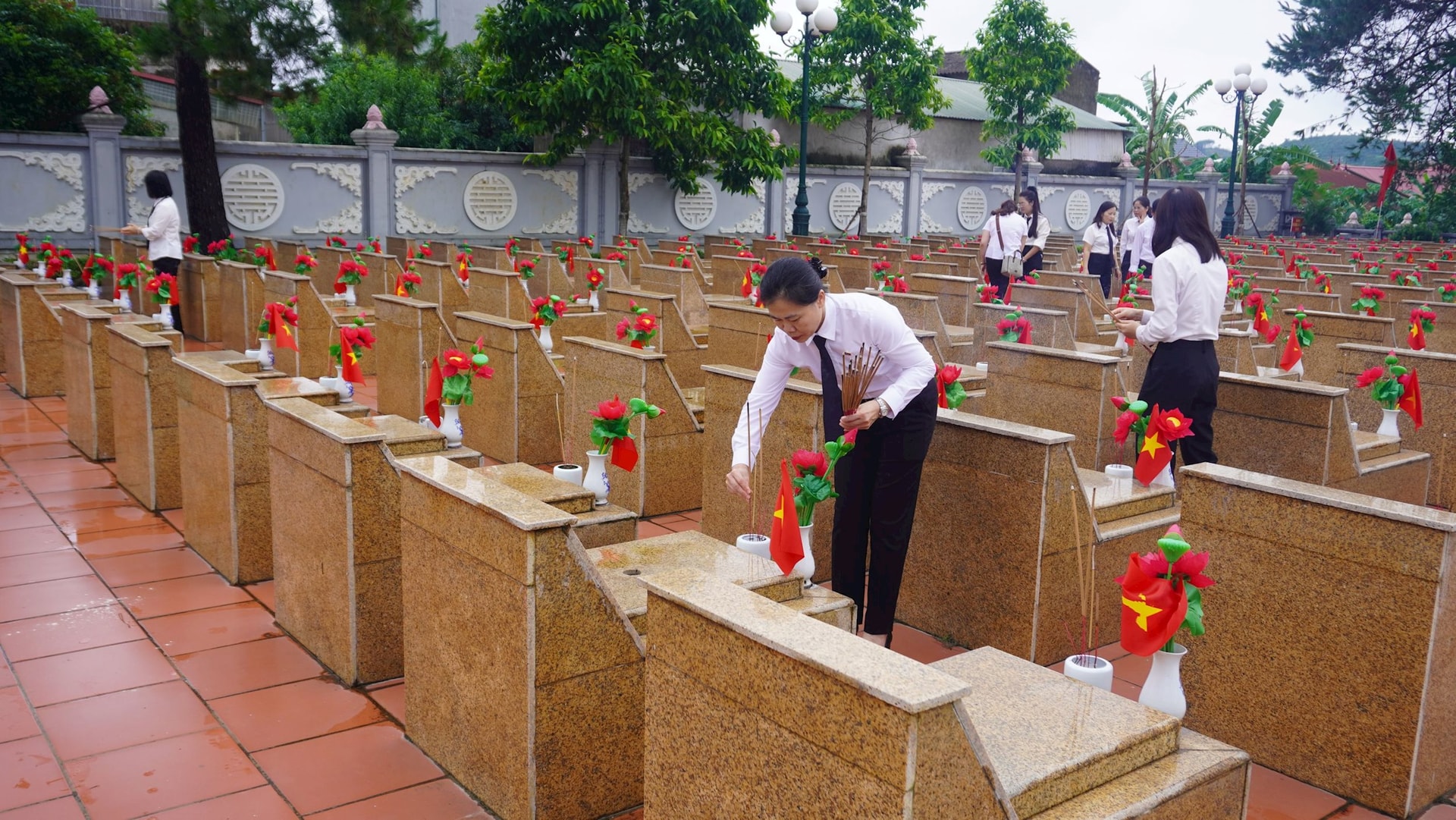 anh-bia.jpg