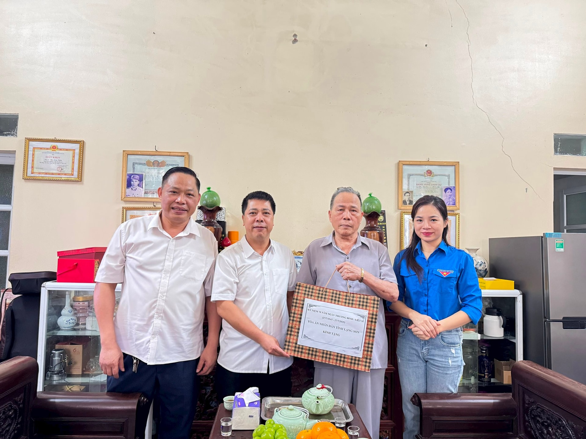 tbls-ta-tinh.jpg