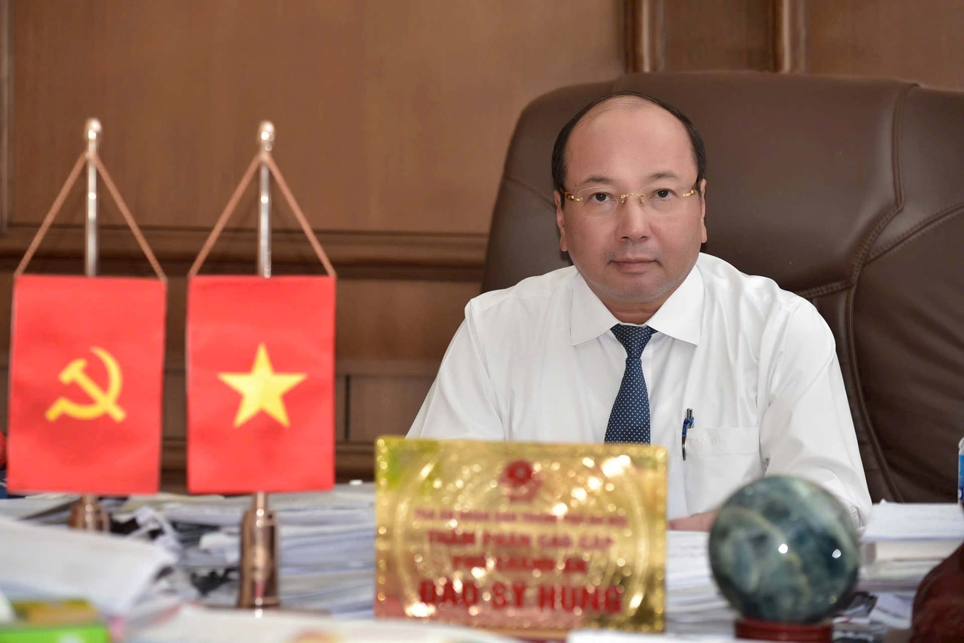 pho-chanh-an-dao-sy-hung.jpg