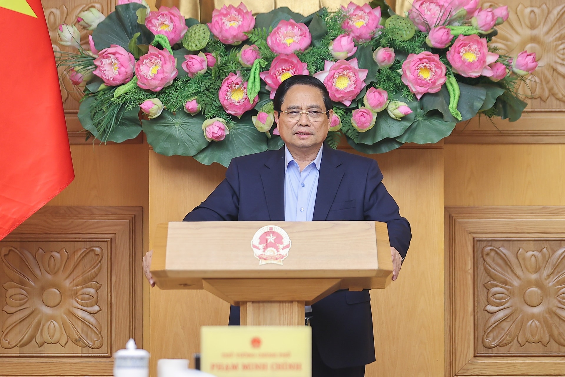Thủ tướng chủ trì hội nghị đánh giá việc sắp xếp tổ chức bộ máy và vận hành chính quyền địa phương 2 cấp- Ảnh 1.