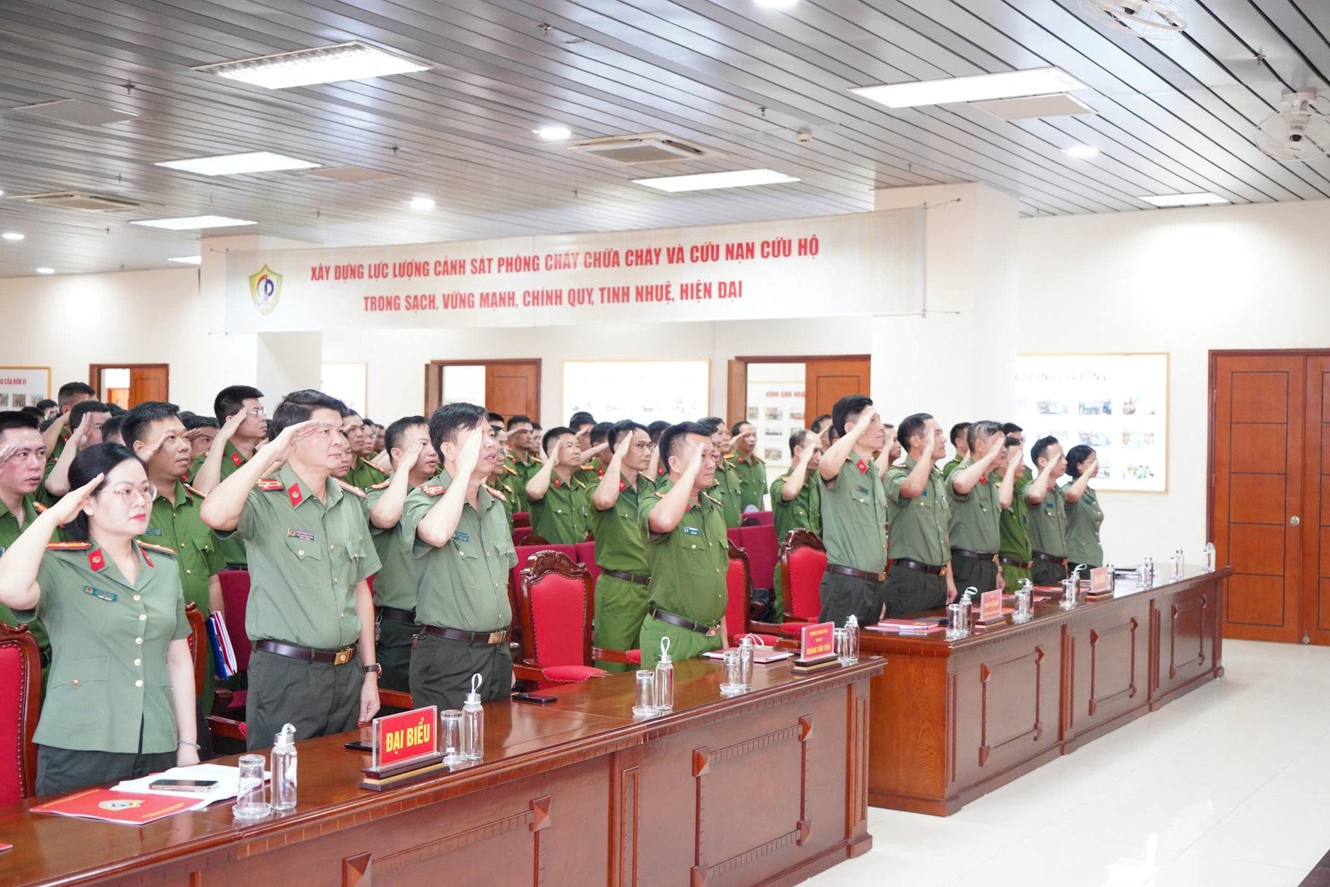 dai-bieu-29.7.jpg