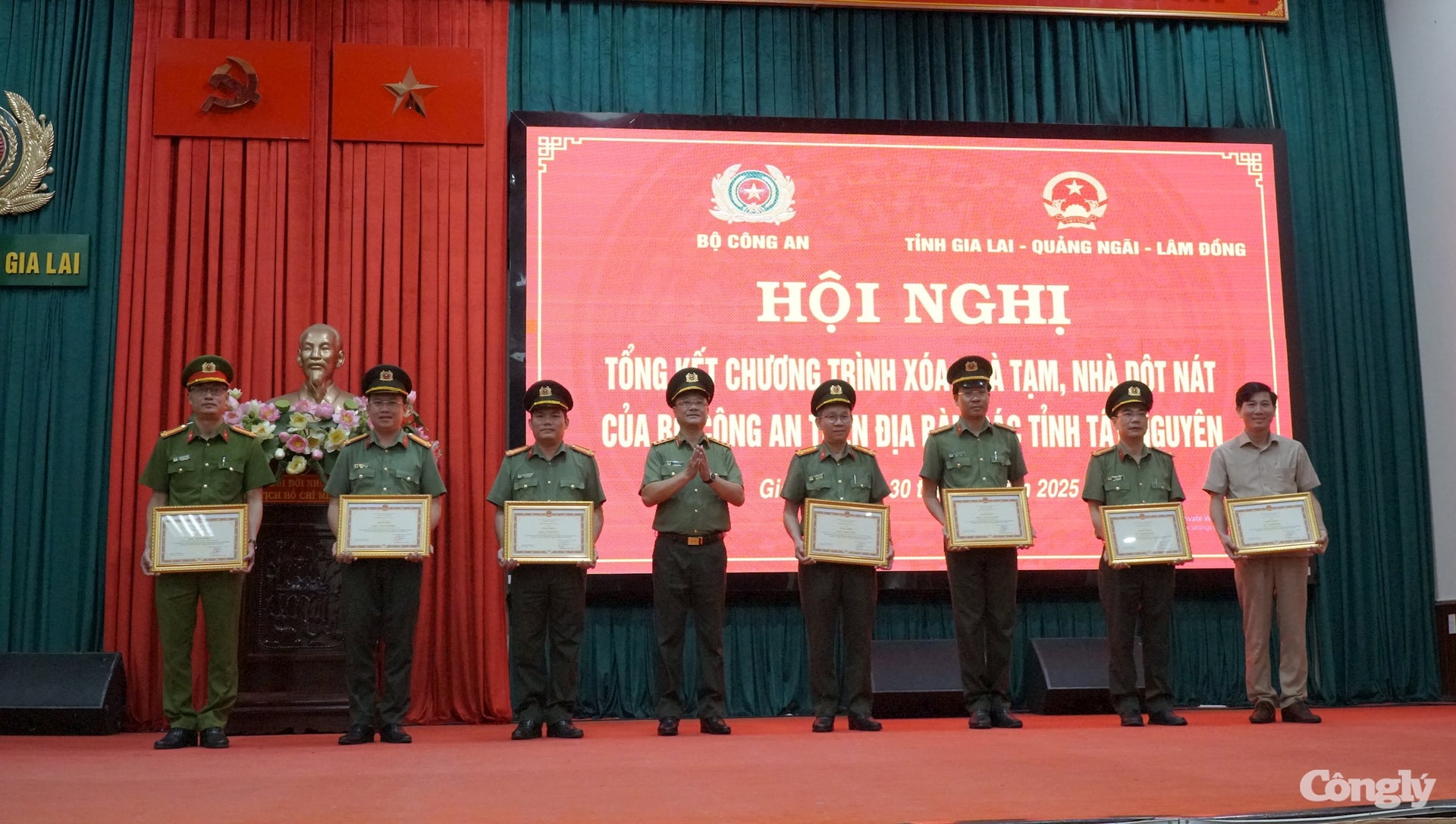 W_anh00116.jpg