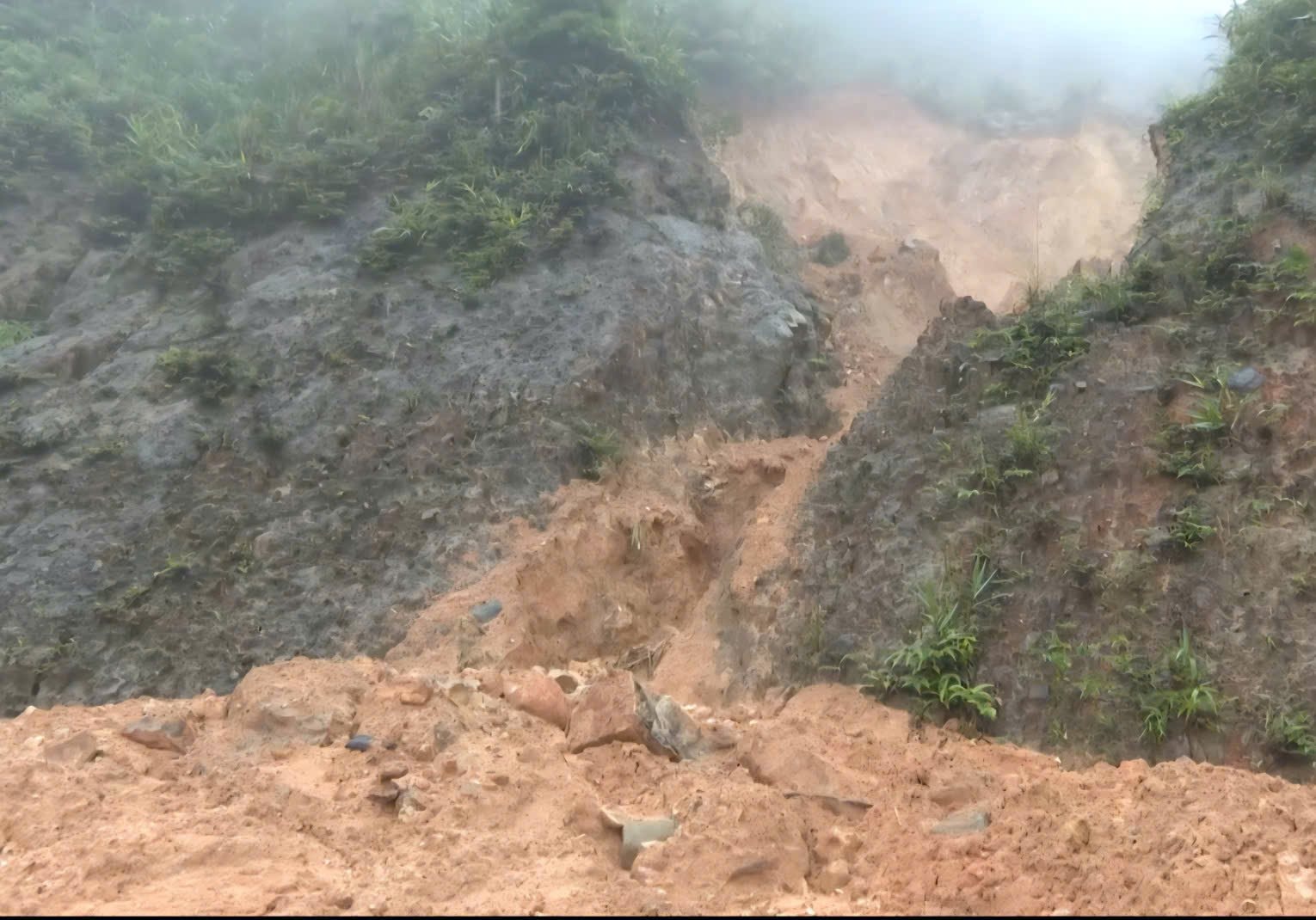 sat-lo-duong-hcm-nhanh-tay-5.jpg