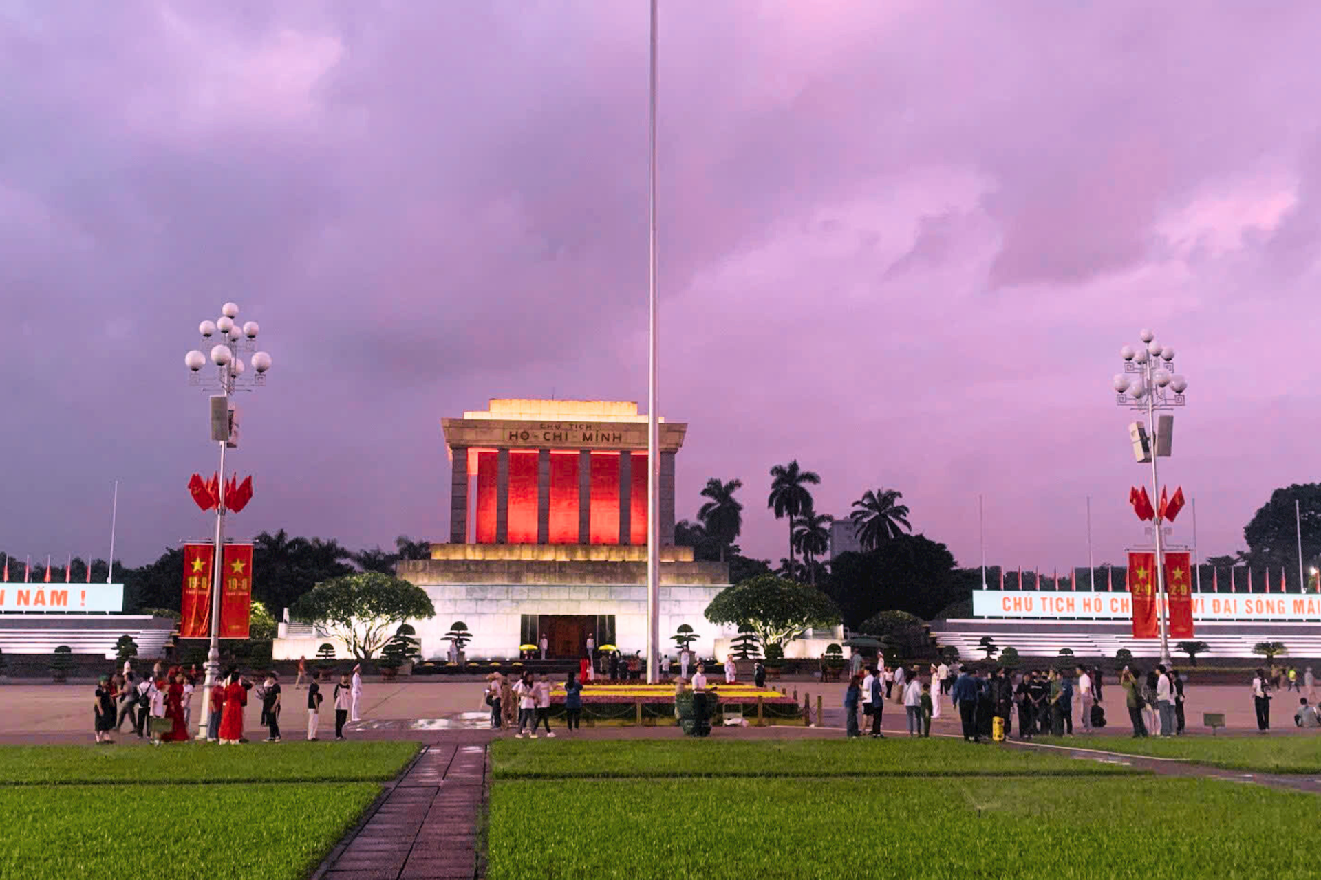 tiep-tuc-to-chuc-le-vieng-chu-tich-ho-chi-minh.png
