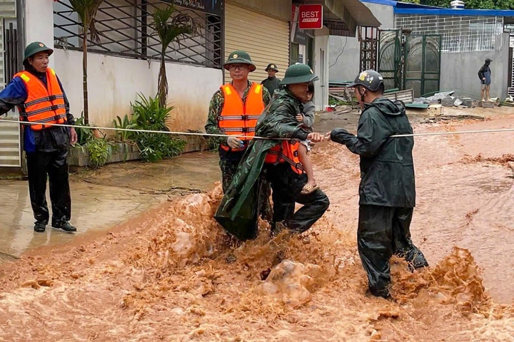 Thủ tướng yêu cầu khẩn trương khắc phục hậu quả mưa lũ tại tỉnh Điện Biên- Ảnh 1.
