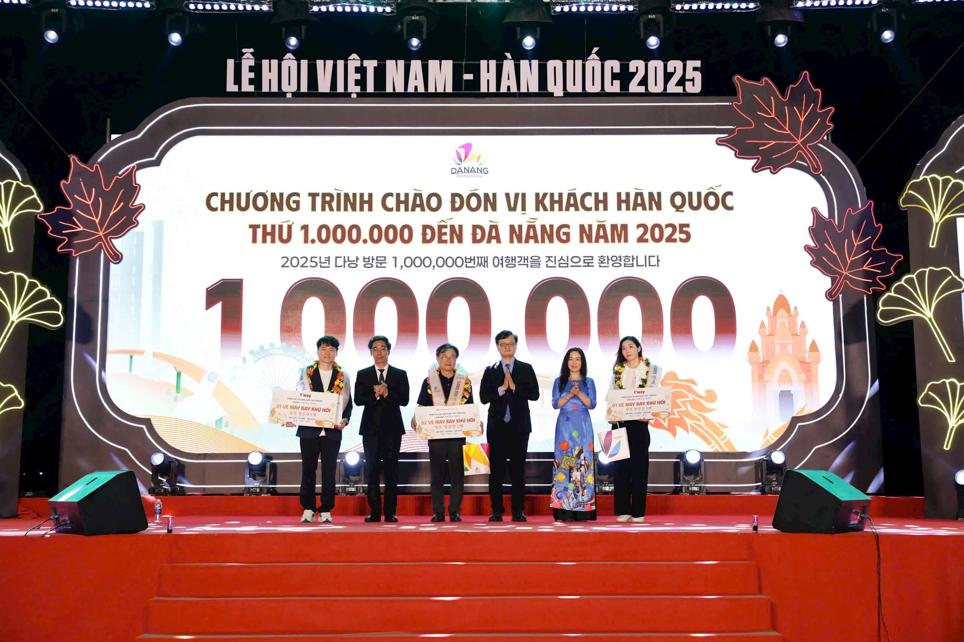 2-8-khach-han-quoc11.jpg