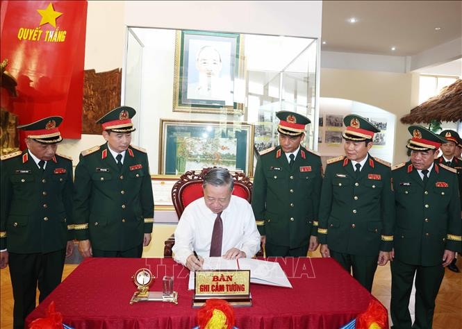 Tổng Bí thư Tô Lâm: Xây dựng Quân đoàn 12 là lực lượng cơ động chiến lược của Quân đội- Ảnh 5.