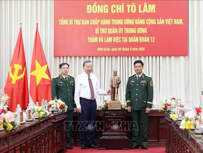 Tổng Bí thư Tô Lâm: Xây dựng Quân đoàn 12 là lực lượng cơ động chiến lược của Quân đội- Ảnh 6.