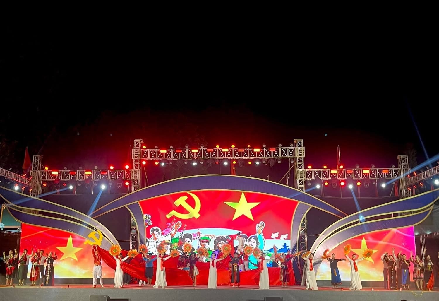 hoi-thi-tuyen-truyen-luu-dong-toan-quoc11.jpg