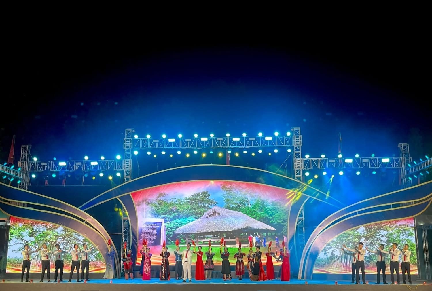 hoi-thi-tuyen-truyen-luu-dong-toan-quoc12.jpg