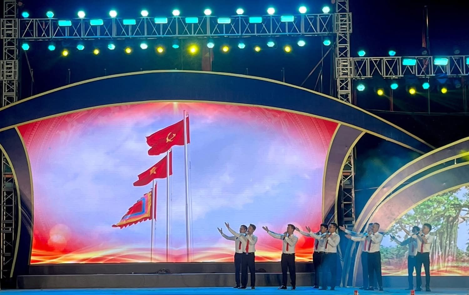 hoi-thi-tuyen-truyen-luu-dong-toan-quoc13.jpg