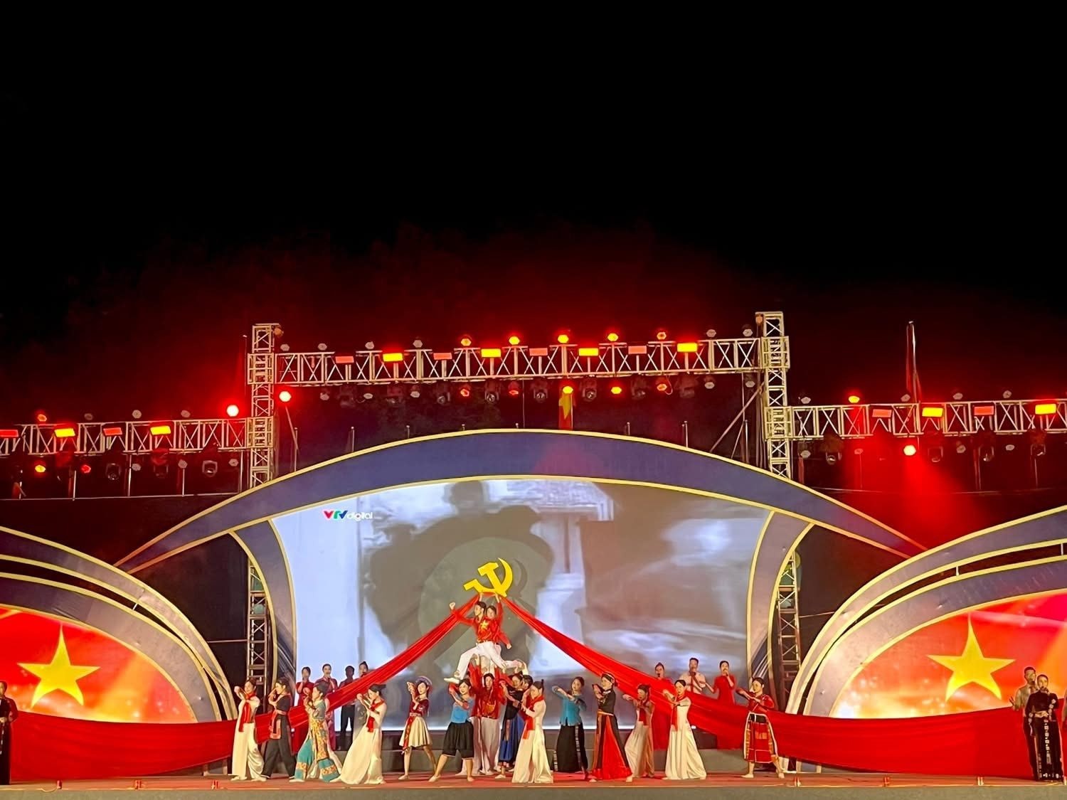 hoi-thi-tuyen-truyen-luu-dong-toan-quoc14.jpg