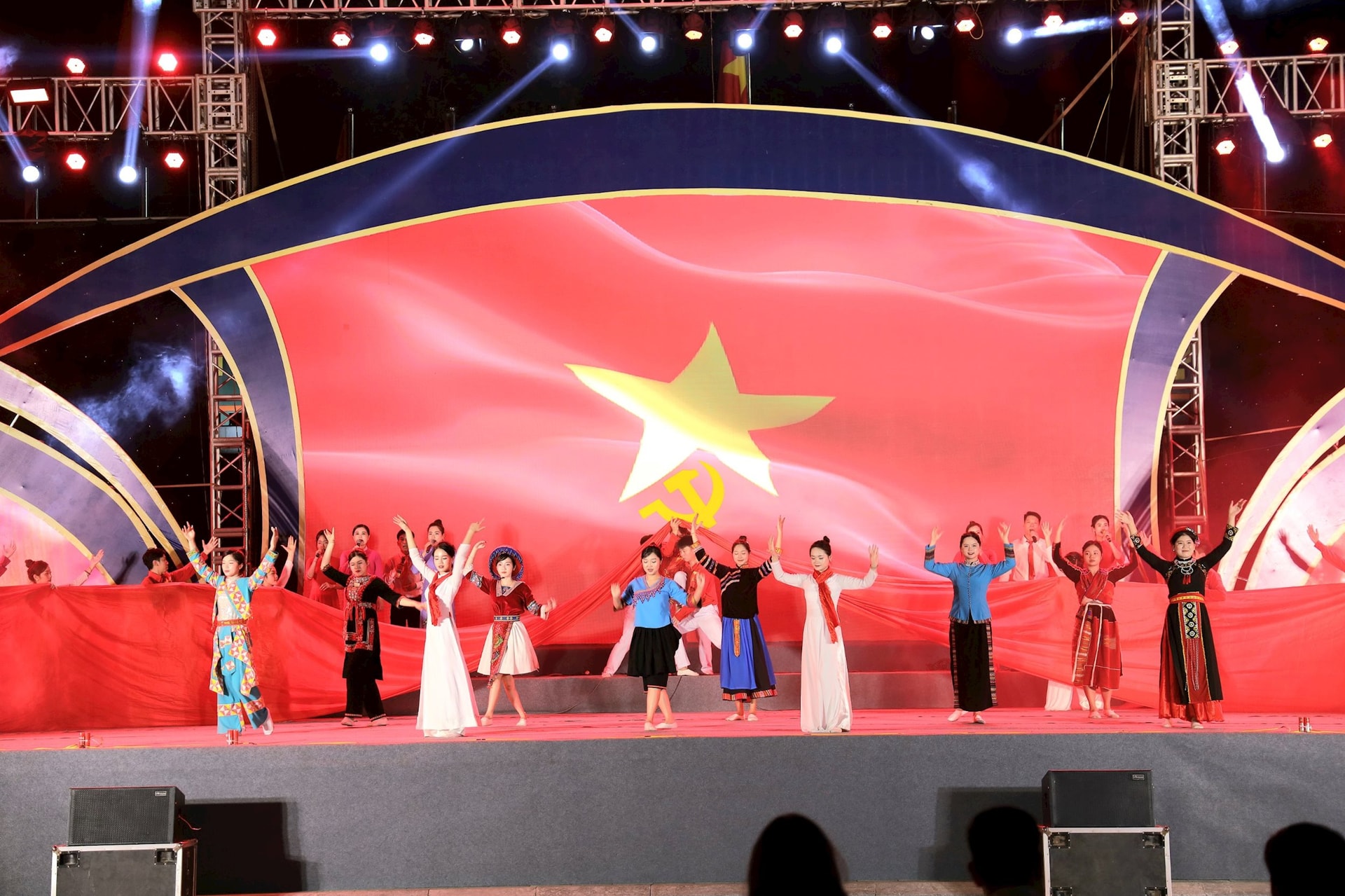 hoi-thi-tuyen-truyen-luu-dong-toan-quoc2.jpg