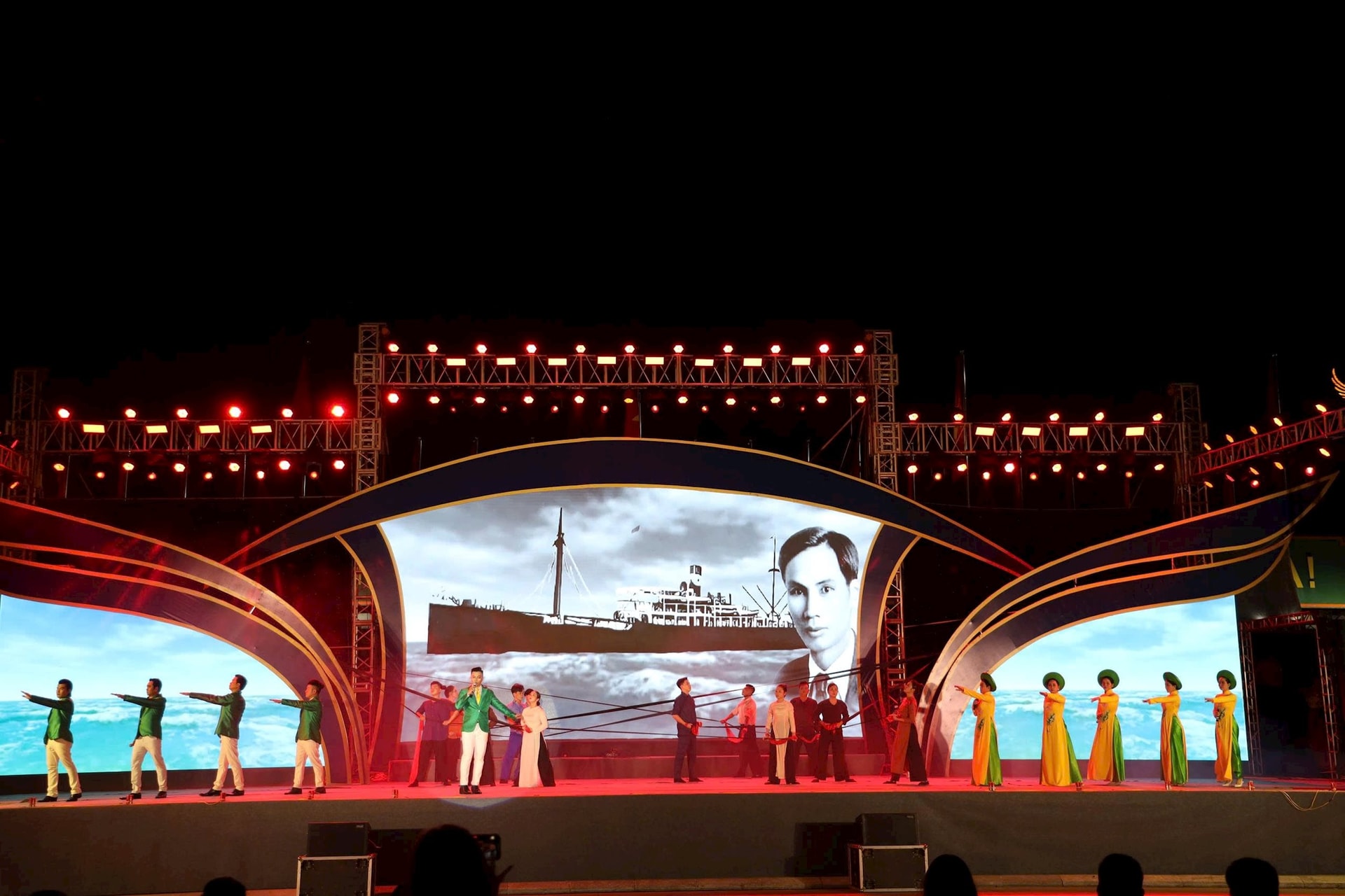 hoi-thi-tuyen-truyen-luu-dong-toan-quoc9.jpg
