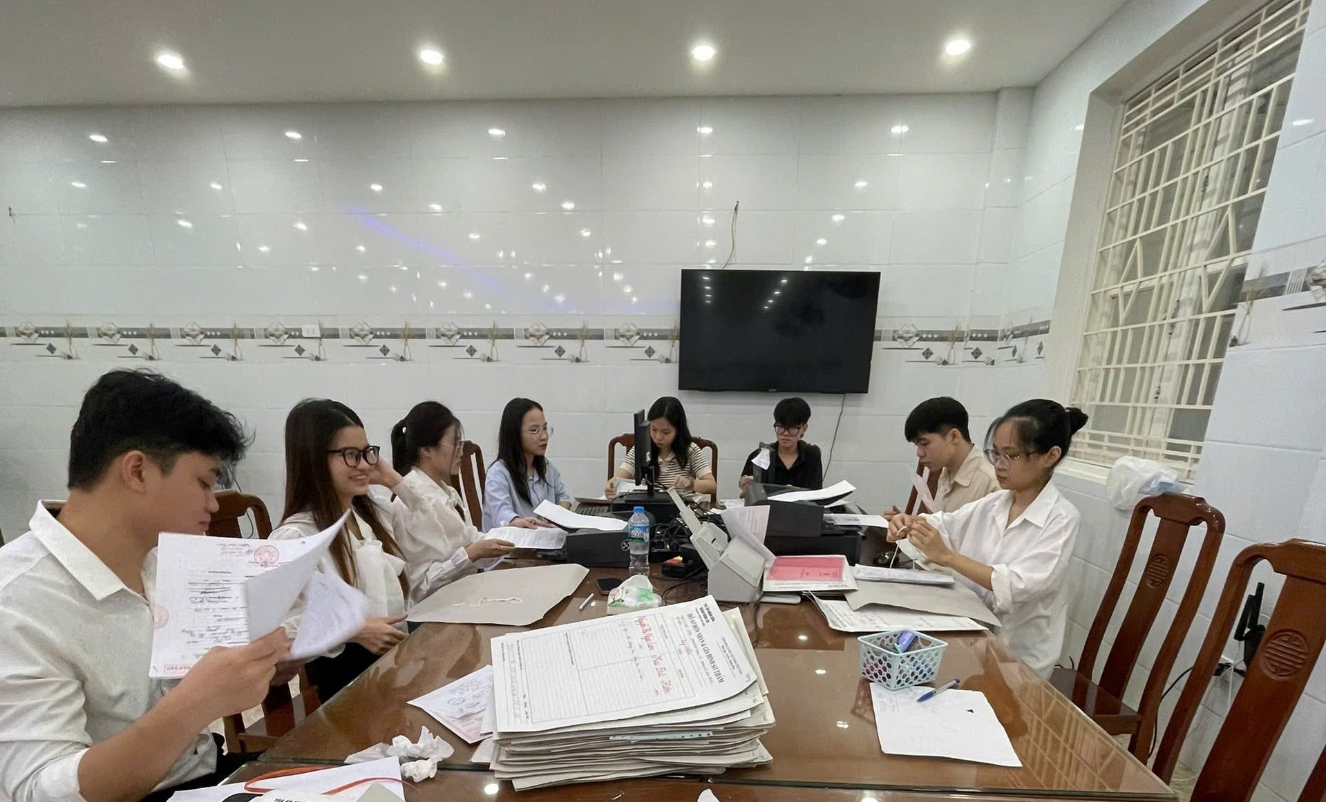 tap-the-can-bo-cong-chuc-tand-khu-vuc-2-ha-noi-lam-viec-khong-moi-quyet-tam-hoan-thanh-nhiem-vu..jpg