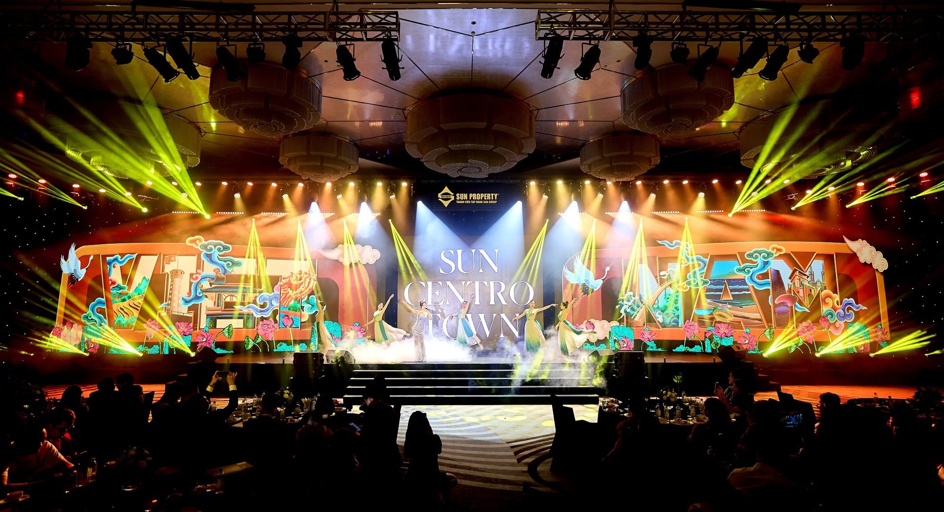 5.van-nghe-sun-centro-town-2.jpg