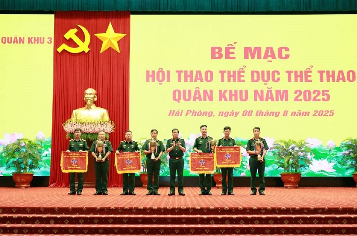 chinh-uy-quan-khu-3.jpg