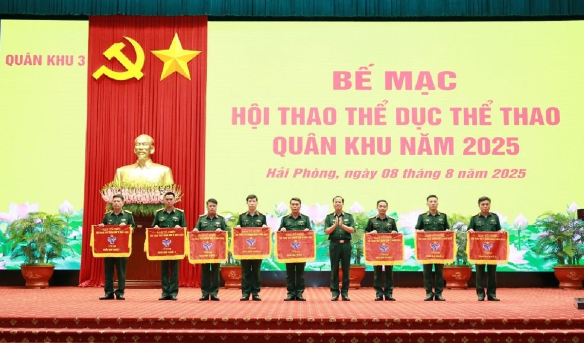 pho-tu-lenh-quan-khu-3.jpg